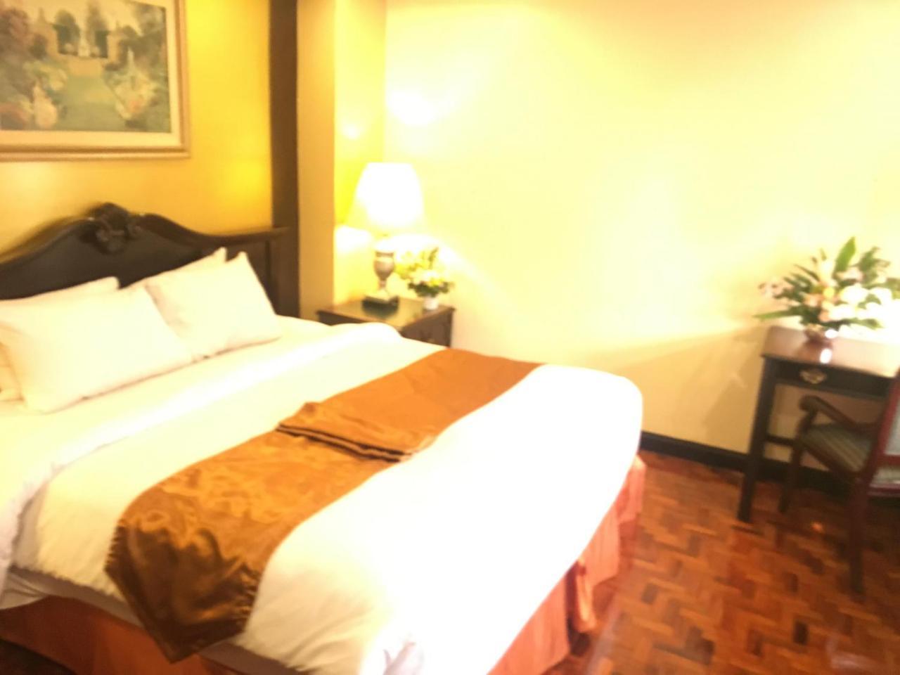 Lourdes Suites Makati City Extérieur photo